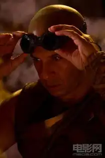 星际传奇3曝光新剧照美女野兽大对决
