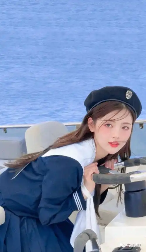 杨超越辍学少女为何能长期霸占选秀明星榜首能否担任重紫女主

