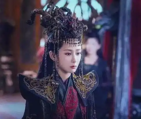 四位穿黑色古装嫁衣的女星,杨紫冷艳杨幂高贵,第一美的让人窒息
