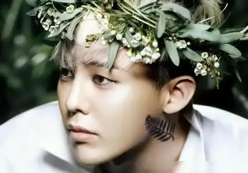 权志龙确实该恋爱了,但没想到女朋友会是jennie