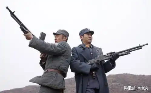 新老版亮剑中谢宝庆形象对比,一个像真土匪,另一个像杀马特
