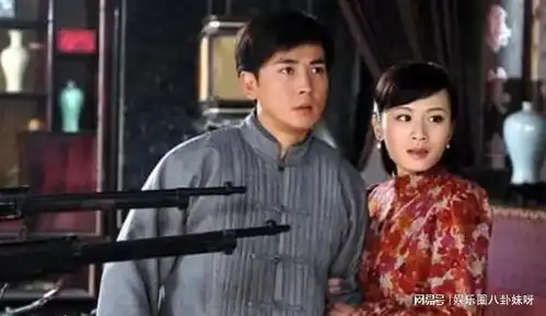 何珈好逼婚保剑锋,为他裸捐事业生一子,公婆感恩幸福美满
