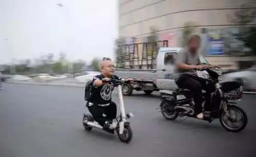 都闪开,天津卫各路网红出没,快看看有没有你认识的