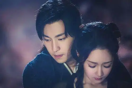 香蜜男演员都火了,唯独他播完查无此人,网友连骂都嫌弃