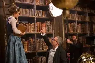 艾玛推掉爱乐之城,去接一部童话故事,是不是脑子进水了你没有看到的,是电影中的平权思想
