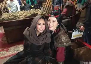 朱茵晒新戏牵马剧照引网友集体怀念紫霞仙子
