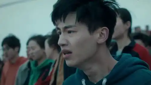 三分钟告诉你女孩饱受校园霸凌的悲伤逆流成河到底怎么样
