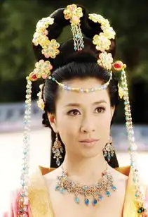 同是娴妃,如懿传周迅片酬5千万,延禧攻略佘诗曼仅200万

