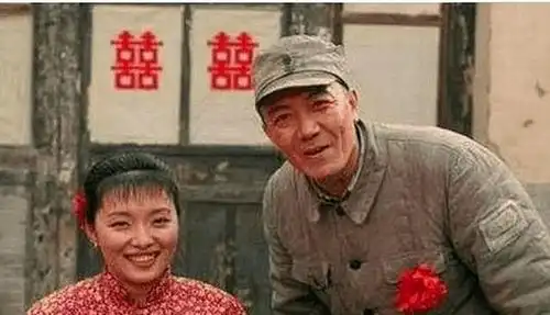 如果秀芹和田雨同时出现,李云龙会选择谁
