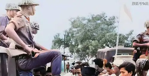 老照片末代皇帝溥仪的乳母王焦氏,屠呦呦11岁时与母亲的合照
