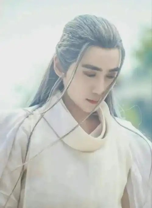 要是费翔没那么霸气,真压不住36岁如日中天的朱一龙
