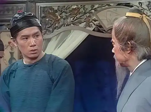 书剑恩仇录五版文泰来,哪一个奔雷手最让你难忘
