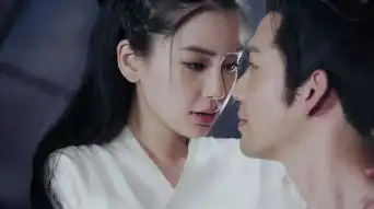 杨颖别拍戏了好不好邓伦杜淳黄轩全黄了
