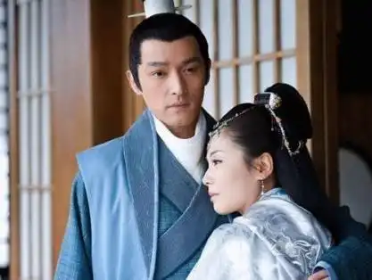 胡歌这些年拍戏,亲吻了半个娱乐圈,却唯独和她保持了距离