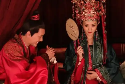 知否中明兰出嫁时为什么要穿绿色的嫁衣难道不怕不吉利吗
