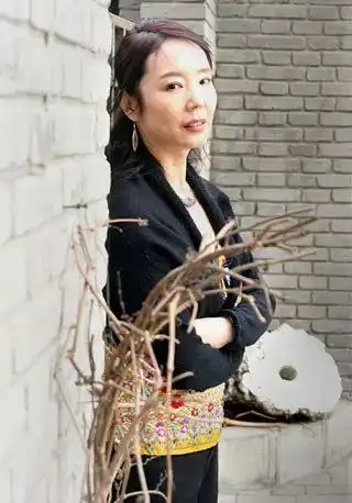 严歌苓英文谈金陵十三钗中国人善于遗忘柏林演讲
