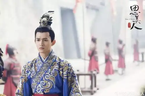 作为一份心意,这美人为今晚酝酿了十年