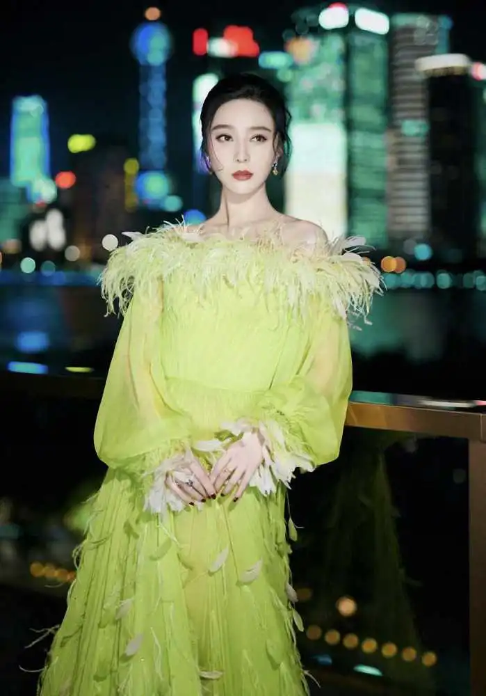 范冰冰精美图集我沦陷了你呢
