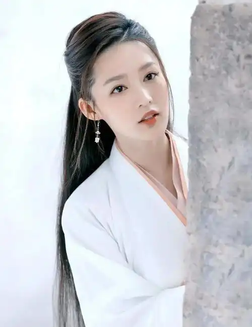 古装白衣女神,谁是你心中的白月光
