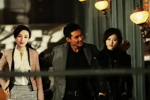 新神探联盟曝剧照张铎情陷三角恋
