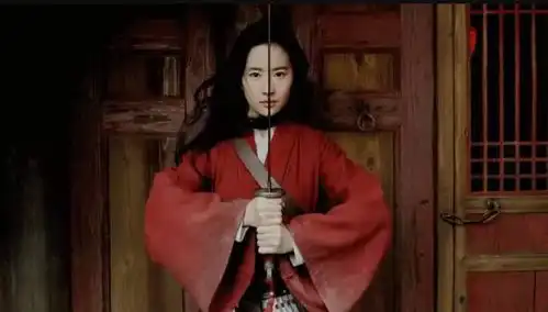 刘亦菲当窗舞剑,花木兰新剧照总算有了中国意境
