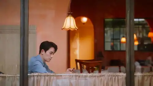 朱一龙陈一鸣亲爱的自己剧照
