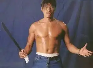 一些照片告诉你们,当年古惑仔剧组有多穷
