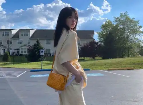 早晨匆匆忙忙没时间怎么办学会懒散的着装t恤裙子白衬衫淑女网易订阅