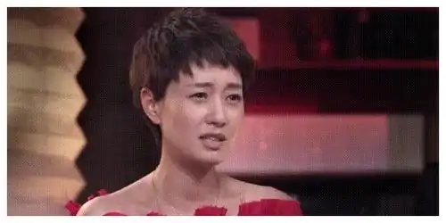 八佰票房十亿与马伊琍相恋4年的管虎,为何转身娶了梁静
