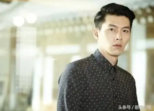 36岁玄彬合作46岁张东健拍电影,1细节让张东健甘当男配角