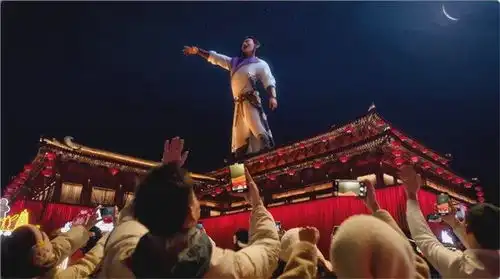 春晚西安分会场李白与观众诗意互动,幕后是火山引擎输出的抖音技术