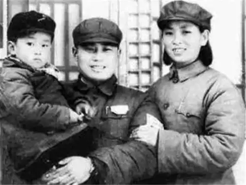 他是小兵张嘎的原型,曾手刃鬼子100人,晚年却靠烧锅炉谋生