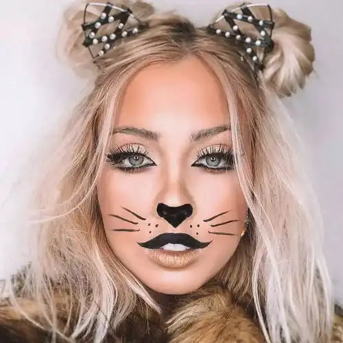 小scos精灵旅社,j姐lv丧尸妆万圣节是化妆界的大轰趴
