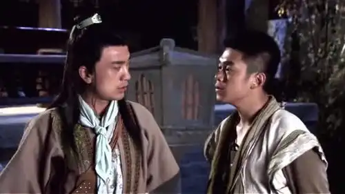 龙门镖局镖局内部比斗,结果刚摆好架势,八斗也被暗算了