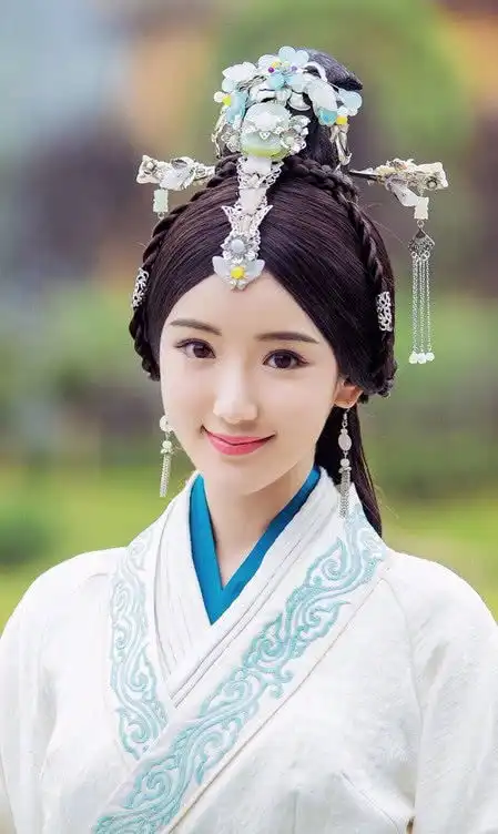 毛晓彤的古装扮相又一次让观众赞叹,你觉得怎么样
