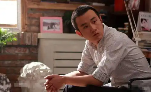 郑爽靠炸鸡店维生也泡汤,李小璐只能当网红,被下架的日子不好过

