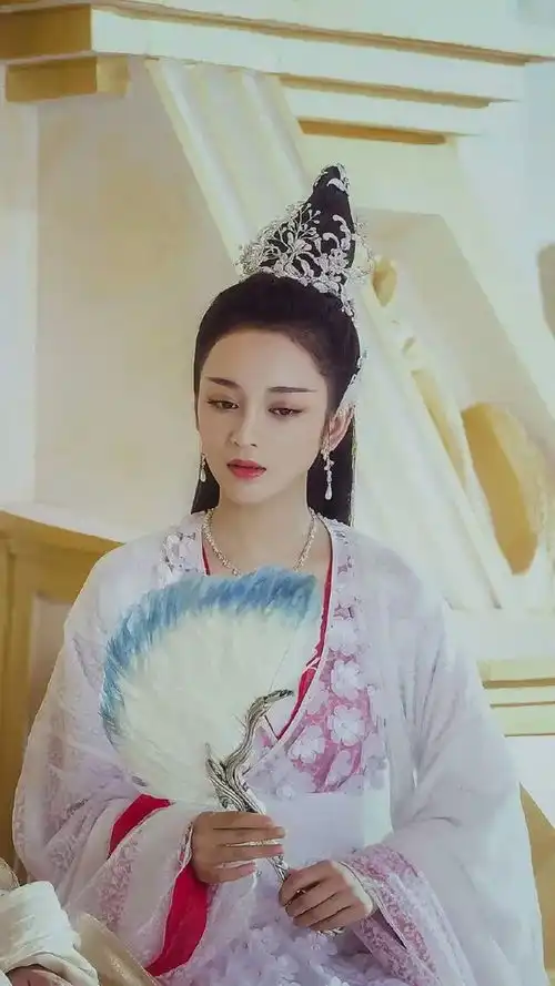 香蜜沉沉这个女配才美,神似钟欣桐演技还好