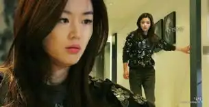 全智贤凭借来自星星的你再度爆红老公崔俊赫背景雄厚