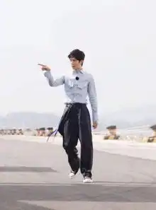 明星大侦探第5季开录,除了papi酱,其余4位都是老面孔
