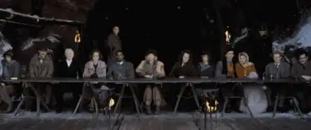 如何对比东方快车谋杀案2017年与1974年版本之间的区别
