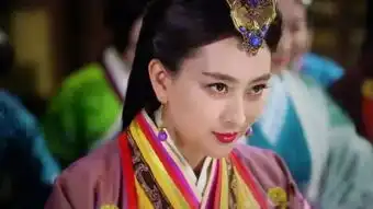 她是吴奇隆爱而不得的女人,却被相爱十年的男友喊滚,如今美艳归来,他却早已高攀不起搜狐
