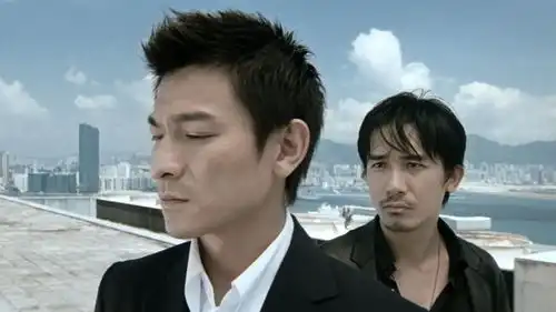 最强回忆杀61岁梁朝伟克服社恐,拍短片玩抖音,却让大家怀念起这些地方...
