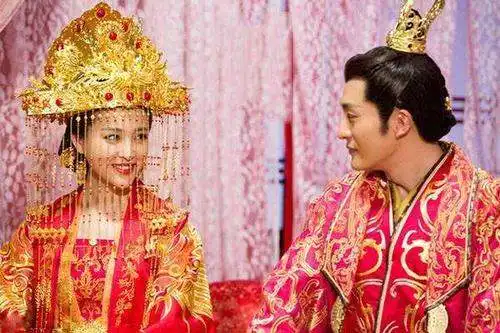 出嫁的女儿,为何不能在娘家过小年
