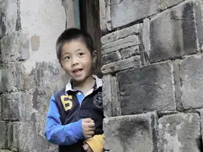 游前童古镇的小男孩新手60d套头