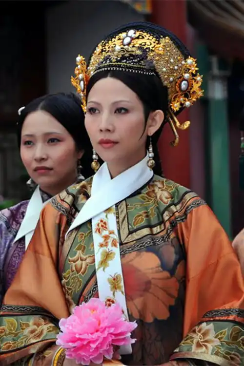 甄嬛传导演郑晓龙电视剧拍到一半,很后悔请了蔡少芬
