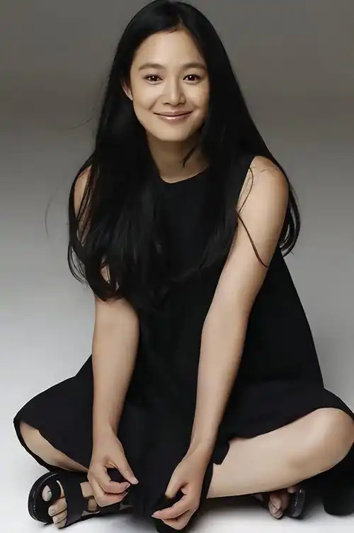 周韵嫁二婚姜文成后妈,被继女厌婆婆嫌,18年后却成全家团宠