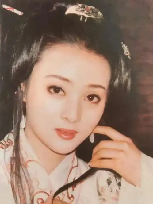 周星驰的白月光女神单看简直完美,可一跟其他美人同框就被碾压怎么回事