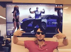 几个中学生20元破解抗艾滋神药,奸商卖11万现实版生活大爆炸
