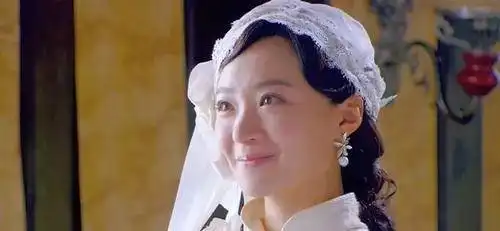 吴谨言烽火佳人剧照黎绍