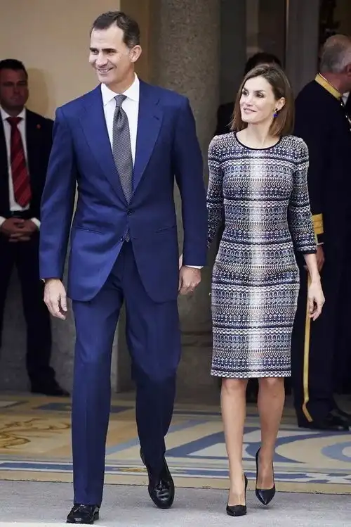 职场穿搭这个早春,穿出你的职场女王范儿
